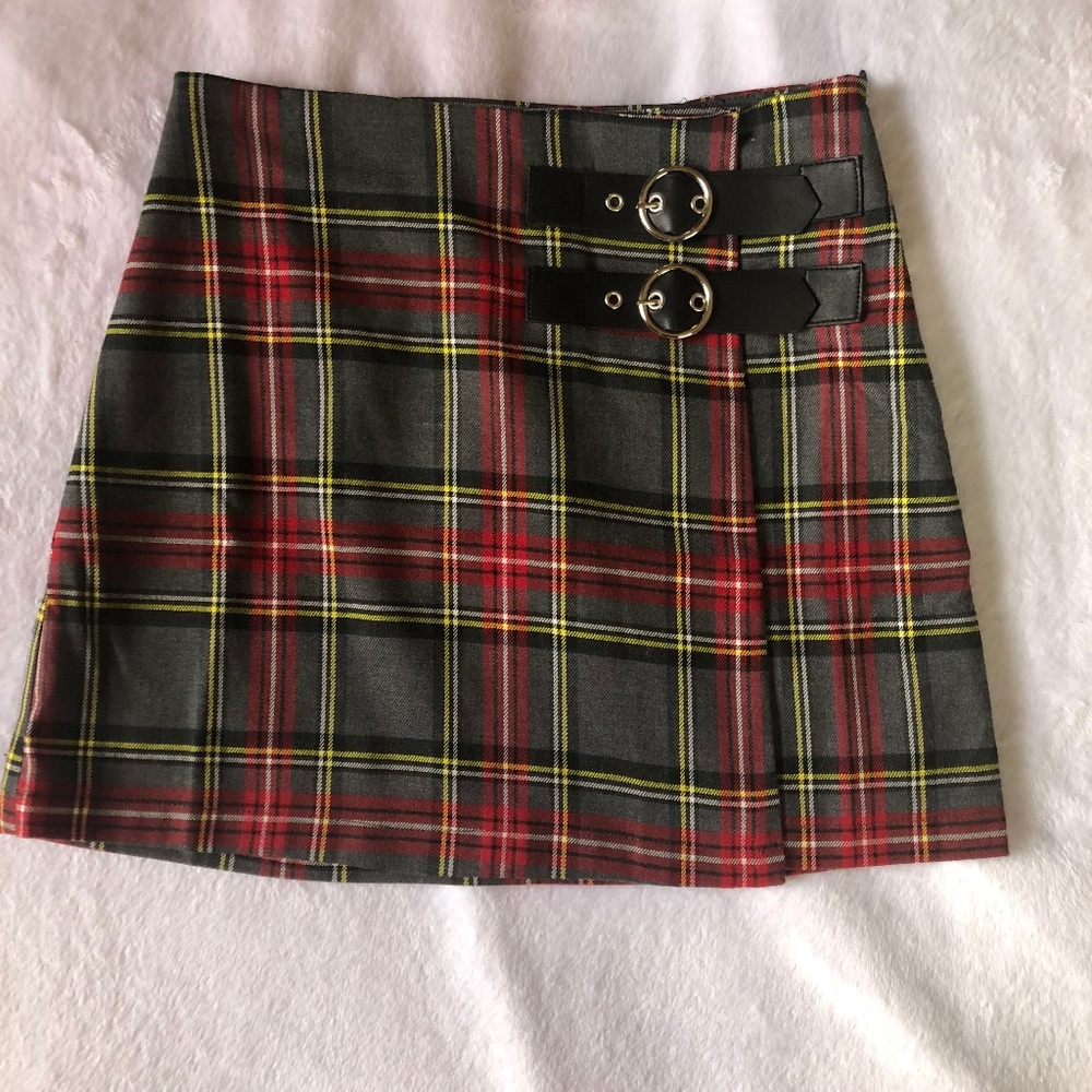 NWT forever 21 belted tartan mini skirt